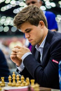 Magnus Carlsen a 2öí16-os sakkolimpián (Fotó: Andreas Kontokanis)